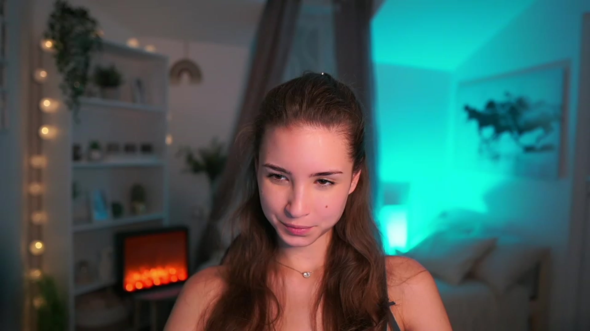 Gallery image thumbnail from Shy_jane's myfreecams stream on, 11/14/2023, 18:35 image 11 of 20
