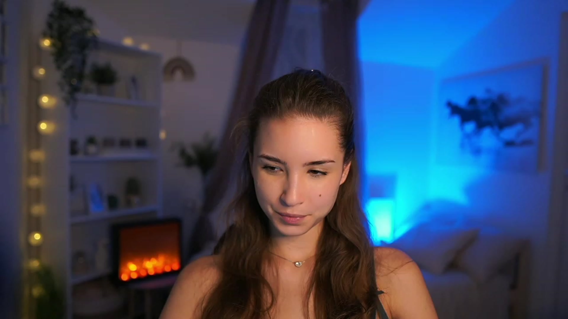 Gallery image thumbnail from Shy_jane's myfreecams stream on, 11/14/2023, 18:35 image 10 of 20