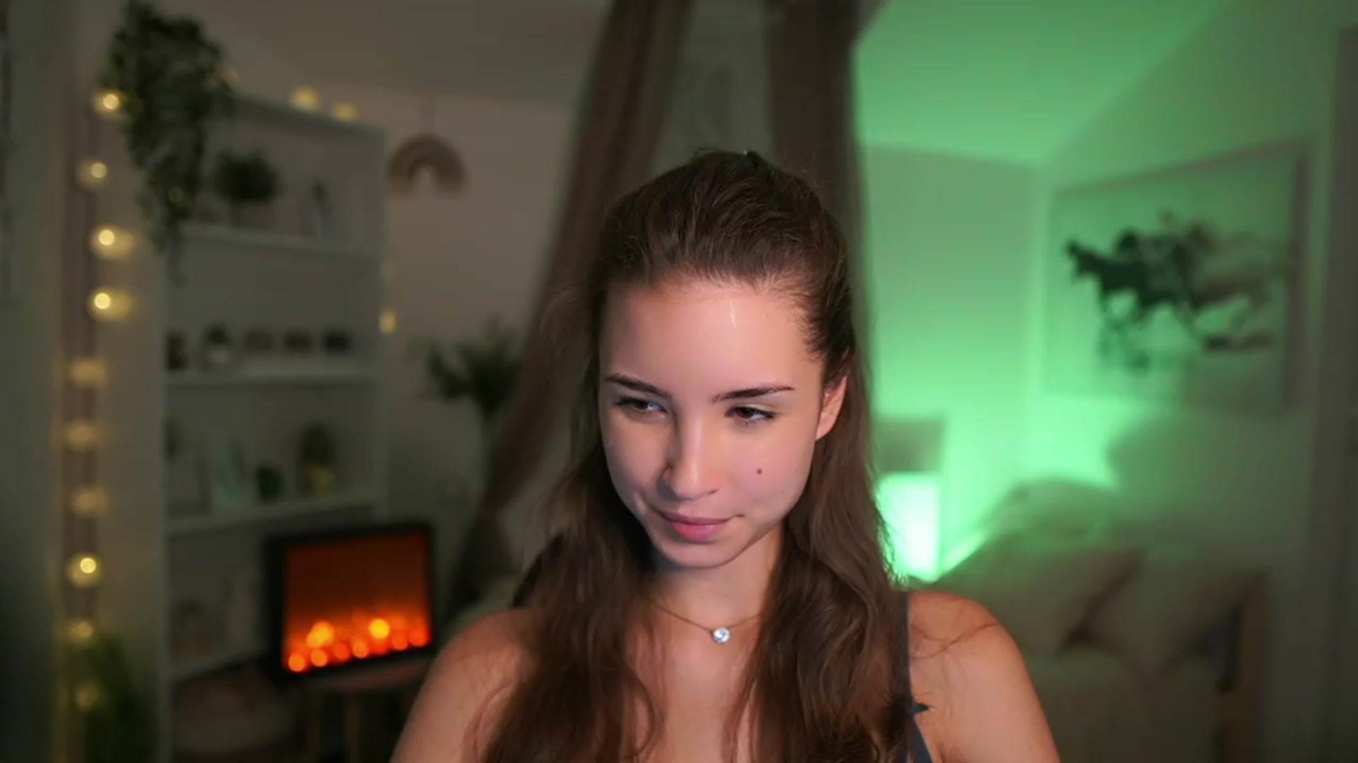 Gallery image thumbnail from Shy_jane's myfreecams stream on, 11/14/2023, 18:35 image 13 of 20