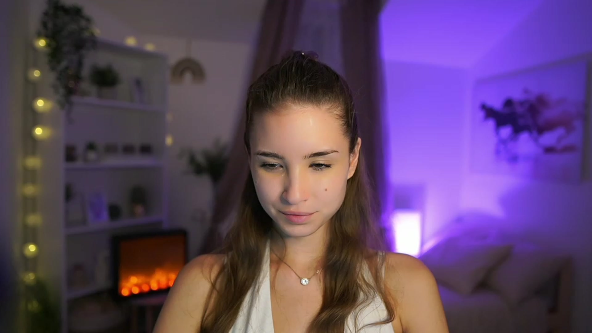 Gallery image thumbnail from Shy_jane's myfreecams stream on, 11/15/2023, 17:29 image 20 of 20