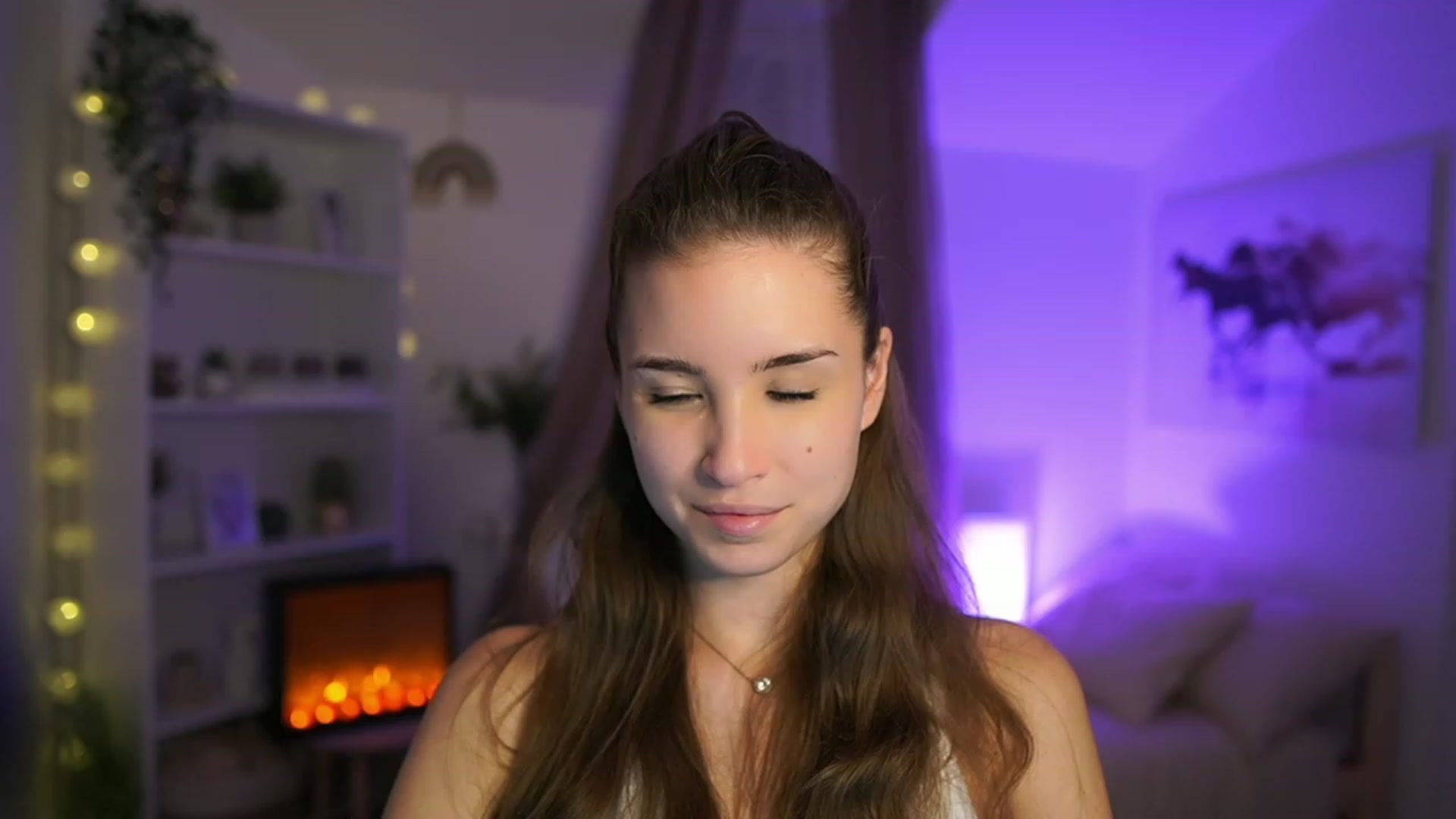 Gallery image thumbnail from Shy_jane's myfreecams stream on, 11/15/2023, 17:29 image 2 of 20