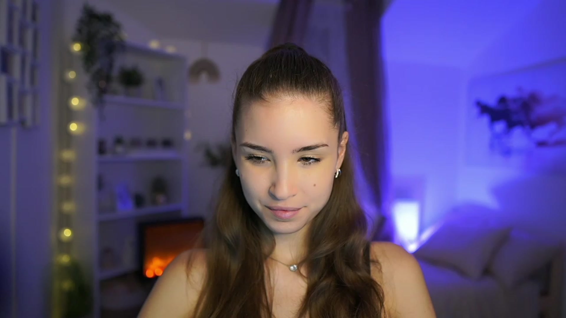 Gallery image thumbnail from Shy_jane's myfreecams stream on, 11/19/2023, 11:11 image 2 of 20