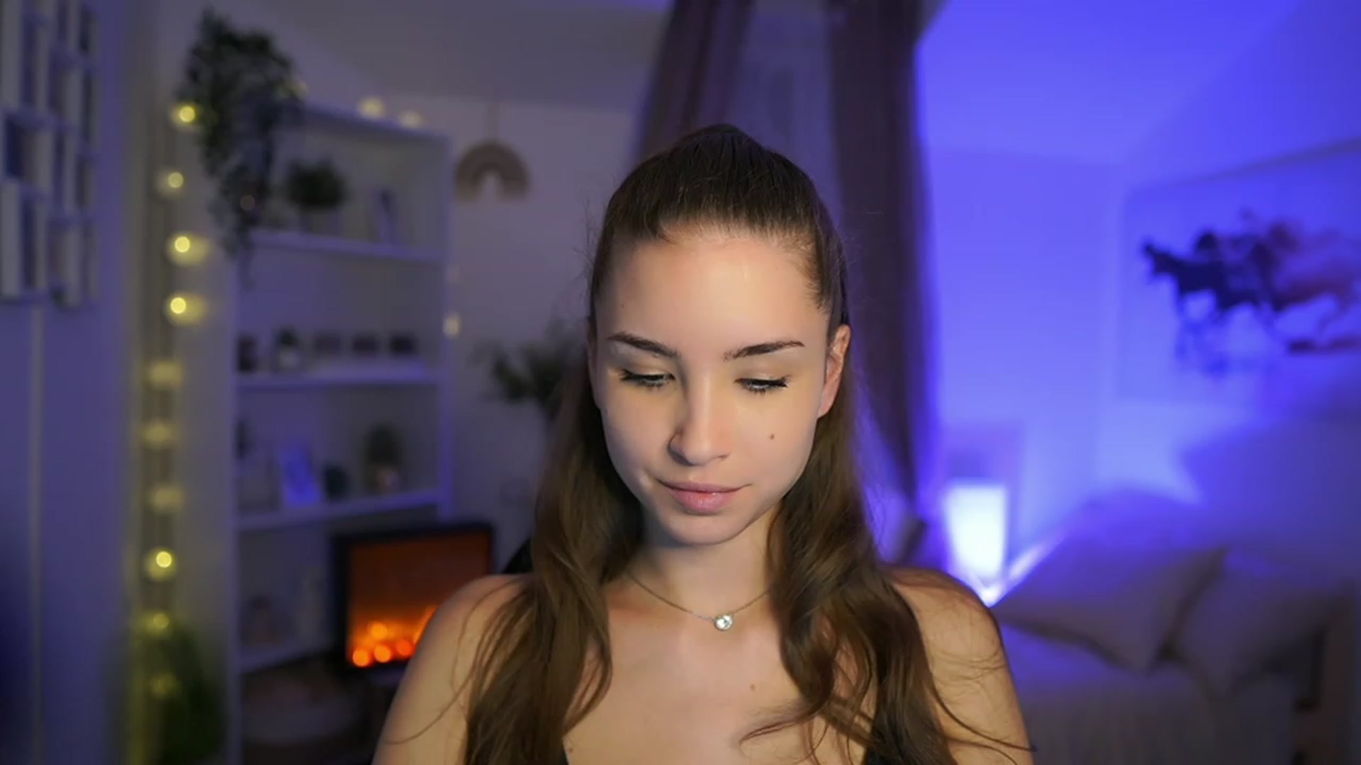 Gallery image thumbnail from Shy_jane's myfreecams stream on, 11/19/2023, 12:44 image 20 of 20