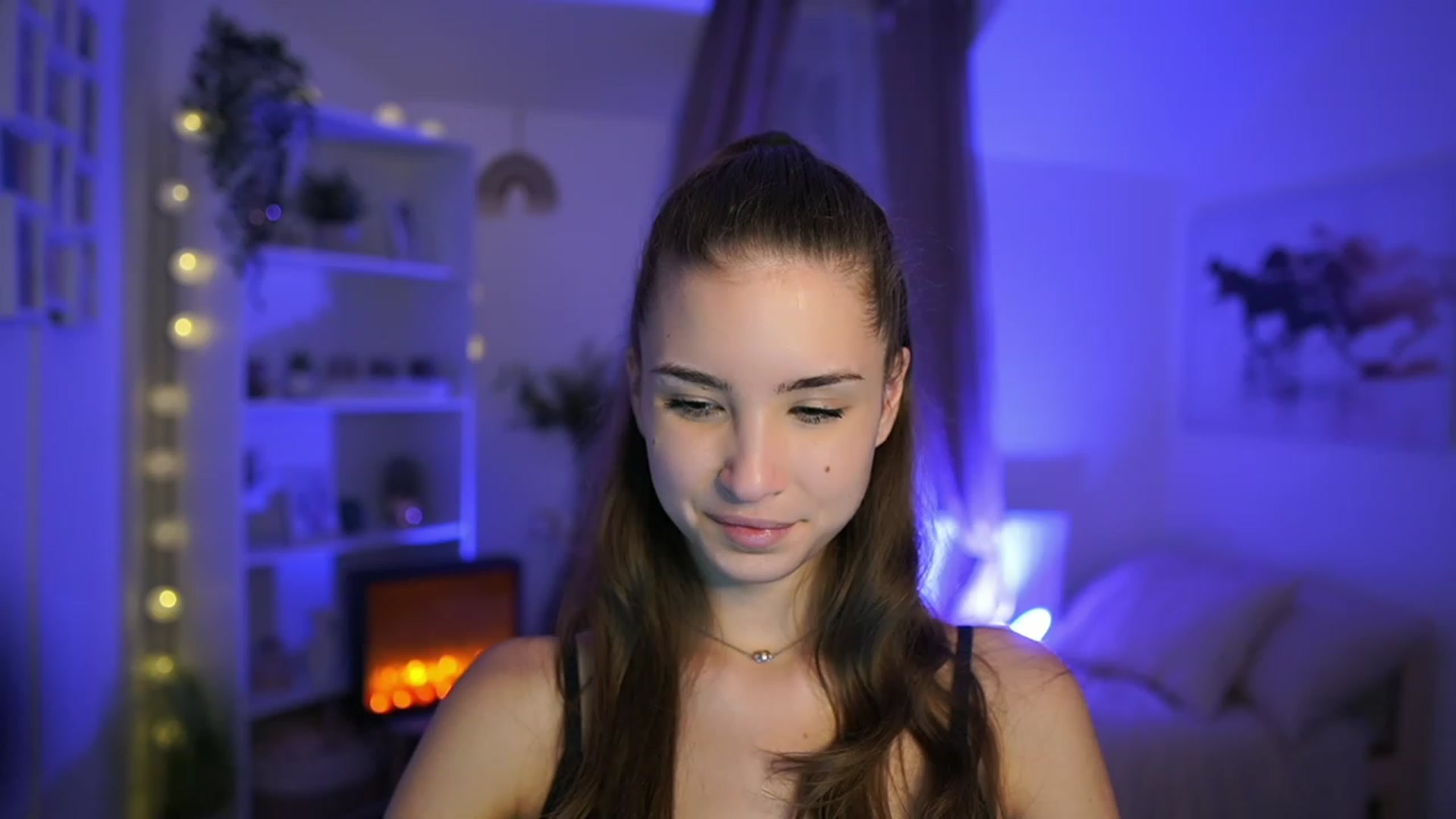 Gallery image thumbnail from Shy_jane's myfreecams stream on, 11/19/2023, 18:07 image 3 of 20