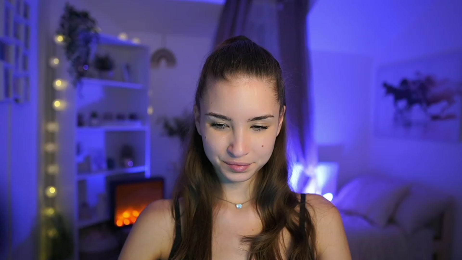 Gallery image thumbnail from Shy_jane's myfreecams stream on, 11/19/2023, 18:07 image 1 of 20