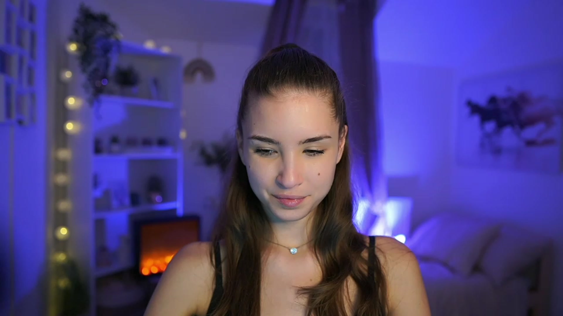 Gallery image thumbnail from Shy_jane's myfreecams stream on, 11/19/2023, 18:07 image 2 of 20