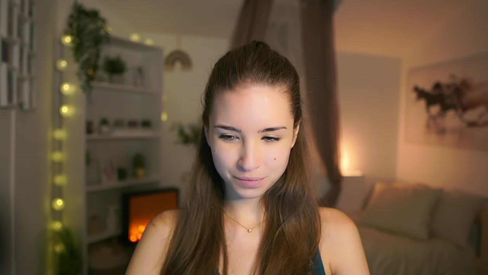Gallery image thumbnail from Shy_jane's myfreecams stream on, 11/21/2023, 13:13 image 6 of 20