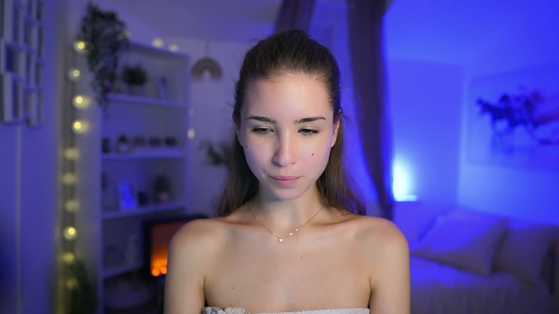 Gallery image thumbnail from Shy_jane's myfreecams stream on, 11/21/2023, 14:15 image 14 of 20