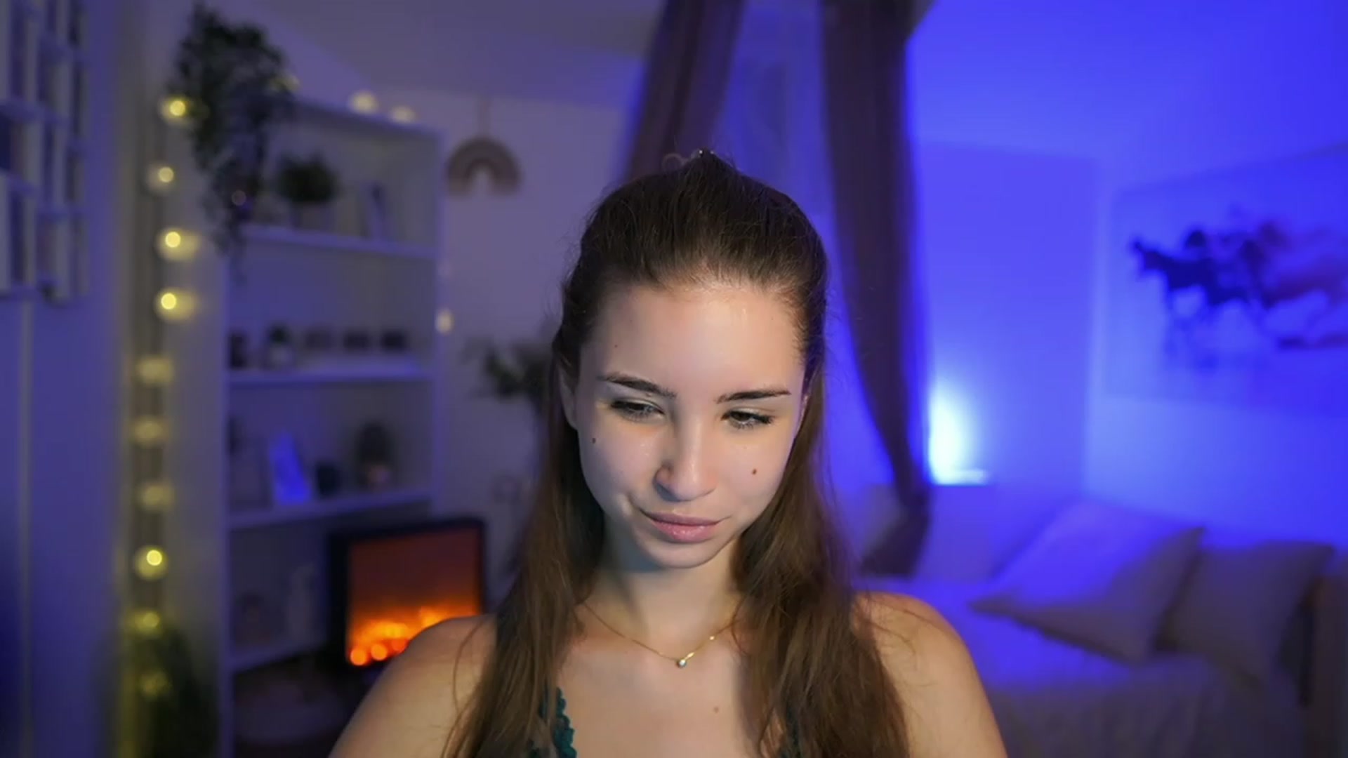 Gallery image thumbnail from Shy_jane's myfreecams stream on, 11/21/2023, 17:02 image 3 of 20