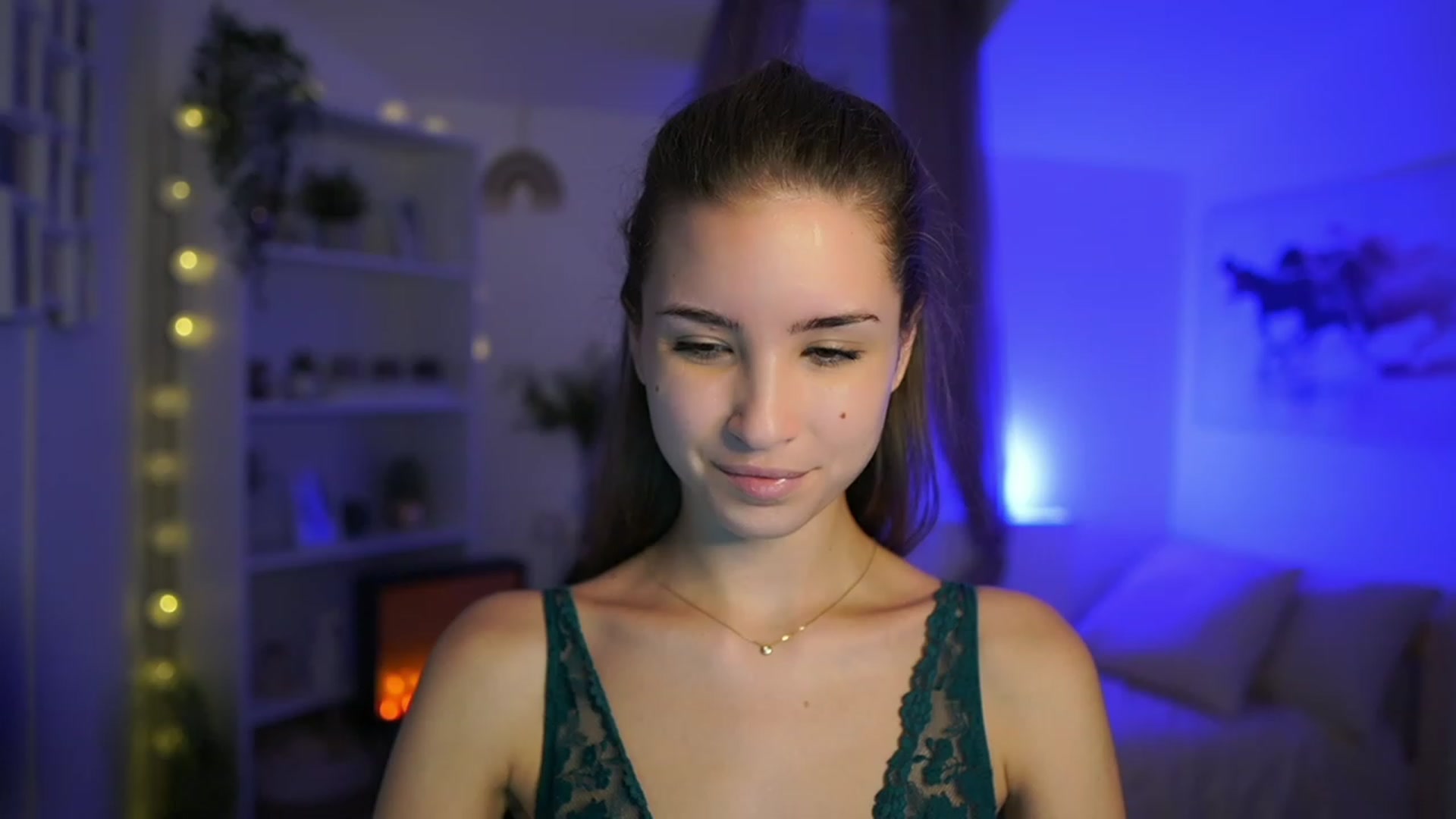 Gallery image thumbnail from Shy_jane's myfreecams stream on, 11/21/2023, 17:02 image 9 of 20