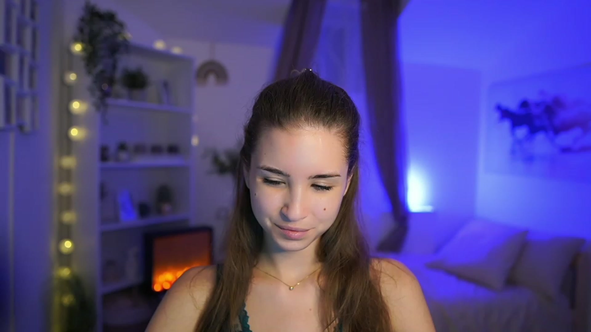 Gallery image thumbnail from Shy_jane's myfreecams stream on, 11/21/2023, 17:02 image 4 of 20