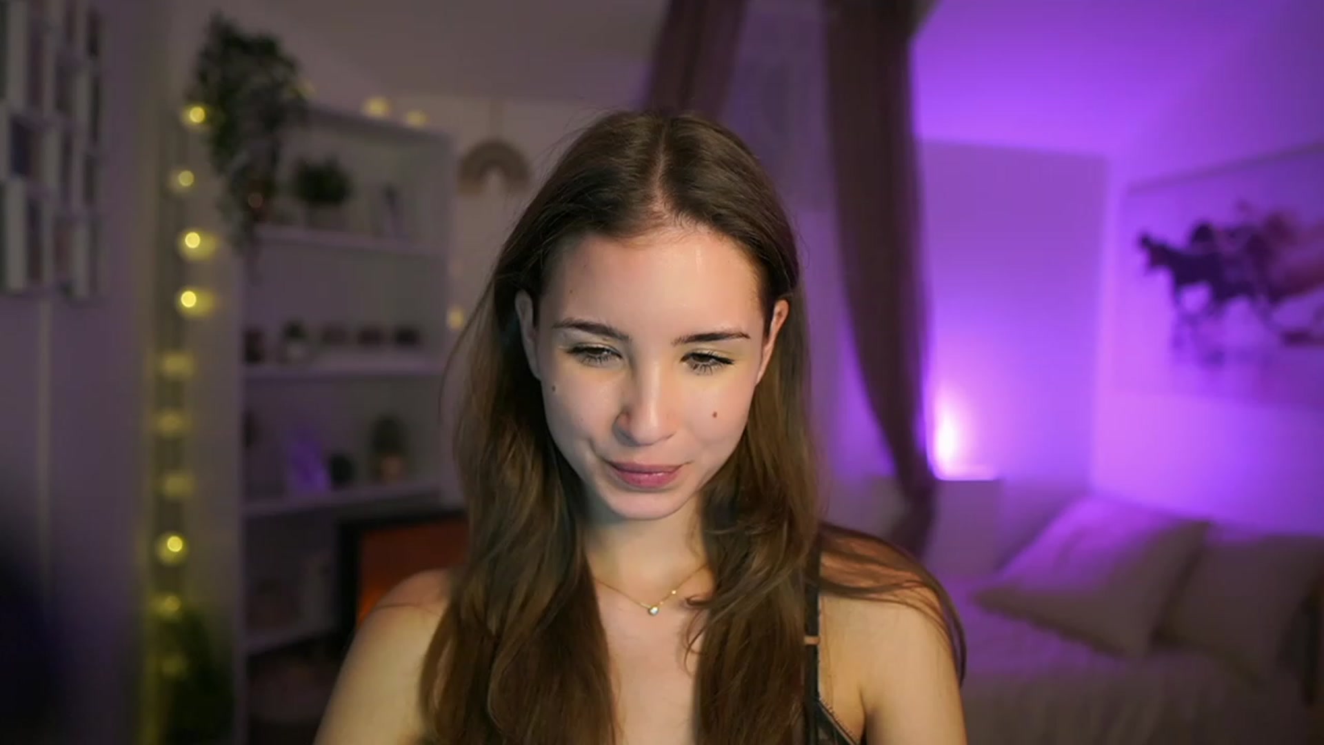Gallery image thumbnail from Shy_jane's myfreecams stream on, 11/23/2023, 14:52 image 9 of 20
