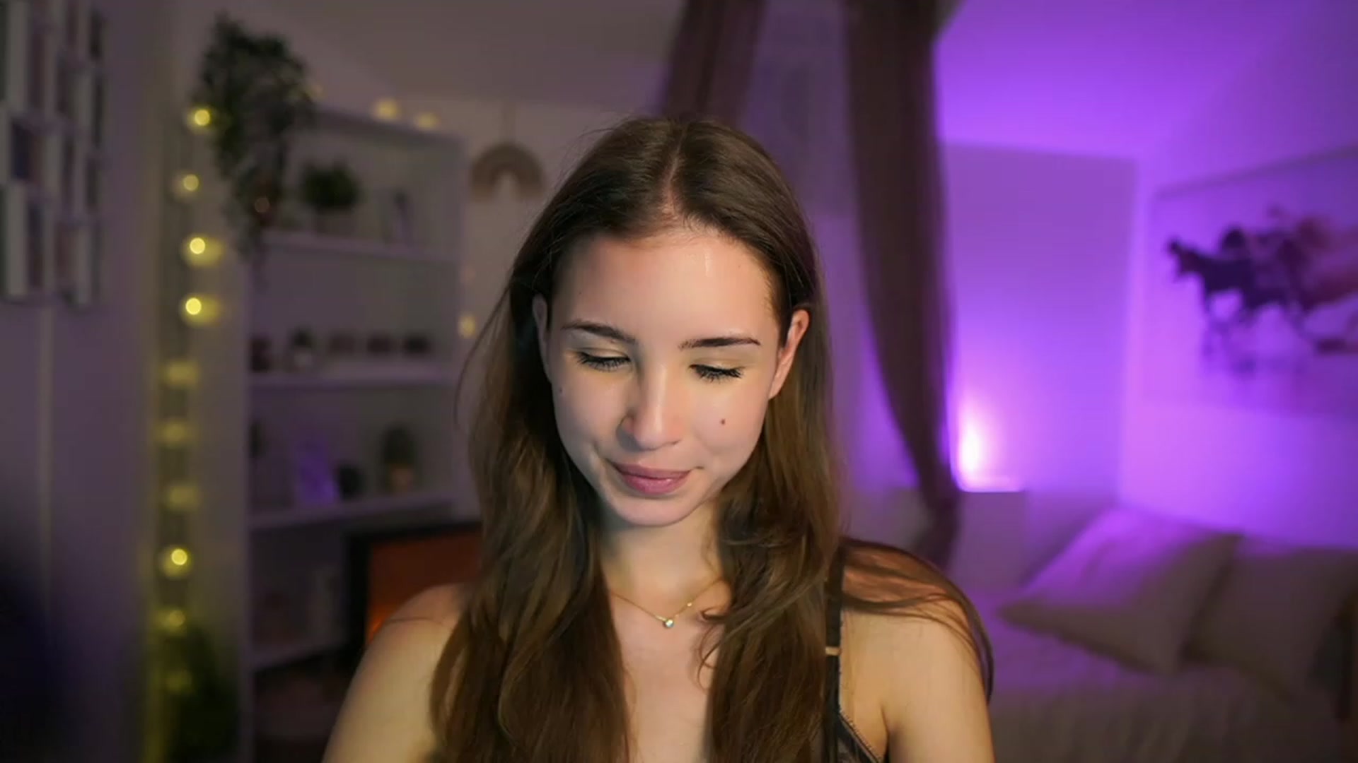 Gallery image thumbnail from Shy_jane's myfreecams stream on, 11/23/2023, 14:52 image 10 of 20
