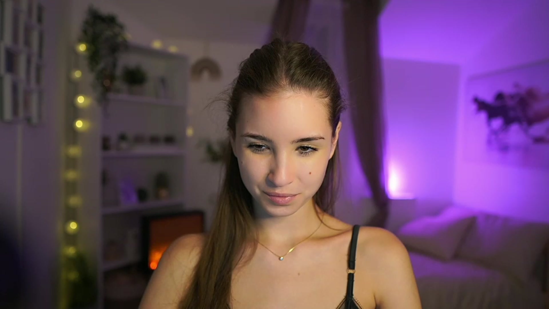 Gallery image thumbnail from Shy_jane's myfreecams stream on, 11/23/2023, 16:50 image 18 of 20