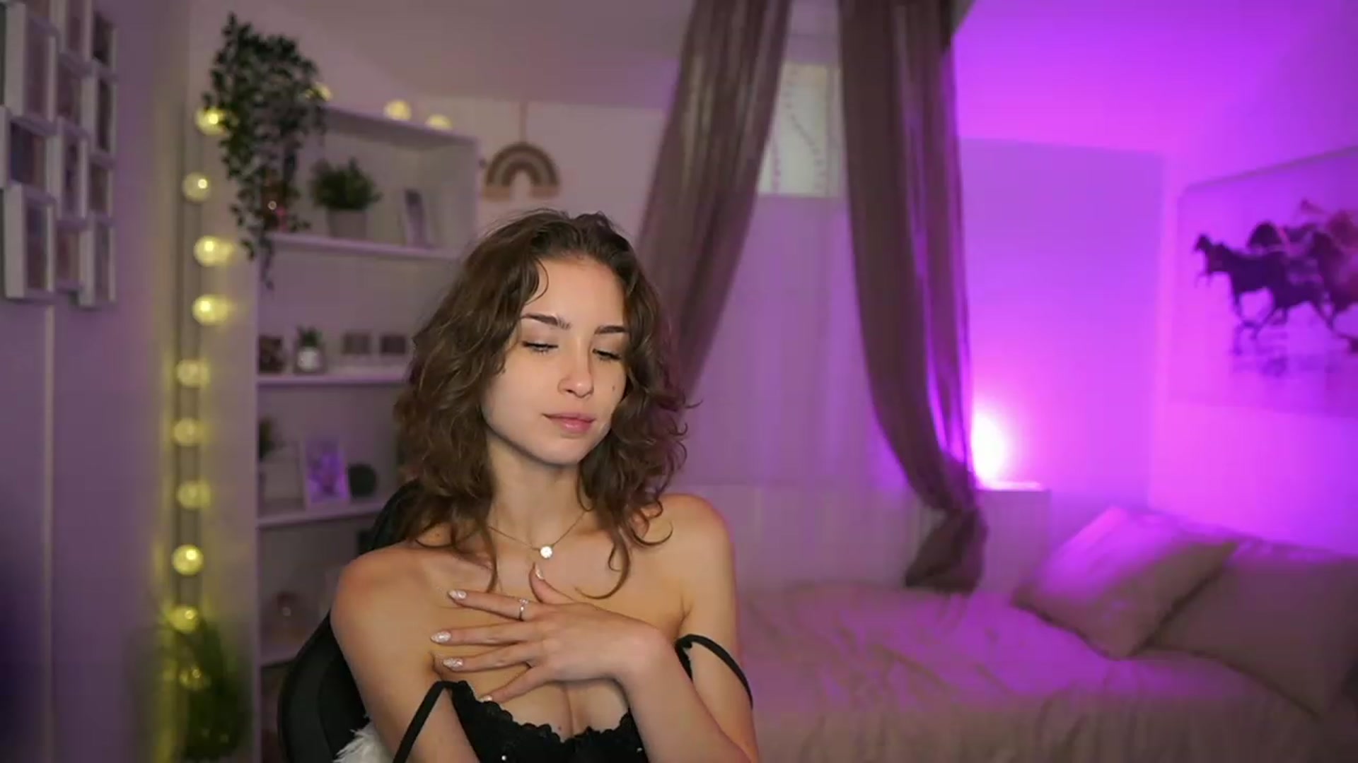 Gallery image thumbnail from Shy_jane's myfreecams stream on, 11/28/2023, 09:58 image 2 of 20