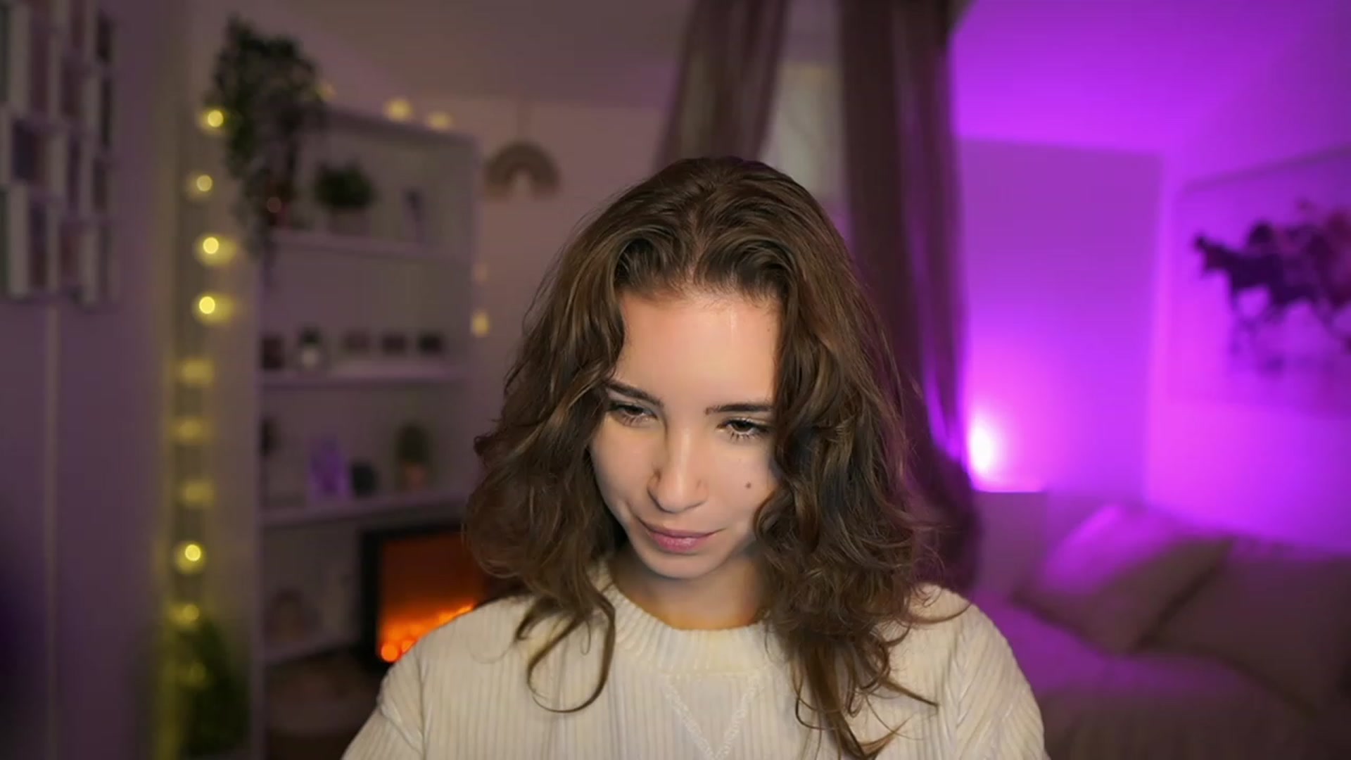 Gallery image thumbnail from Shy_jane's myfreecams stream on, 11/28/2023, 10:32 image 17 of 20