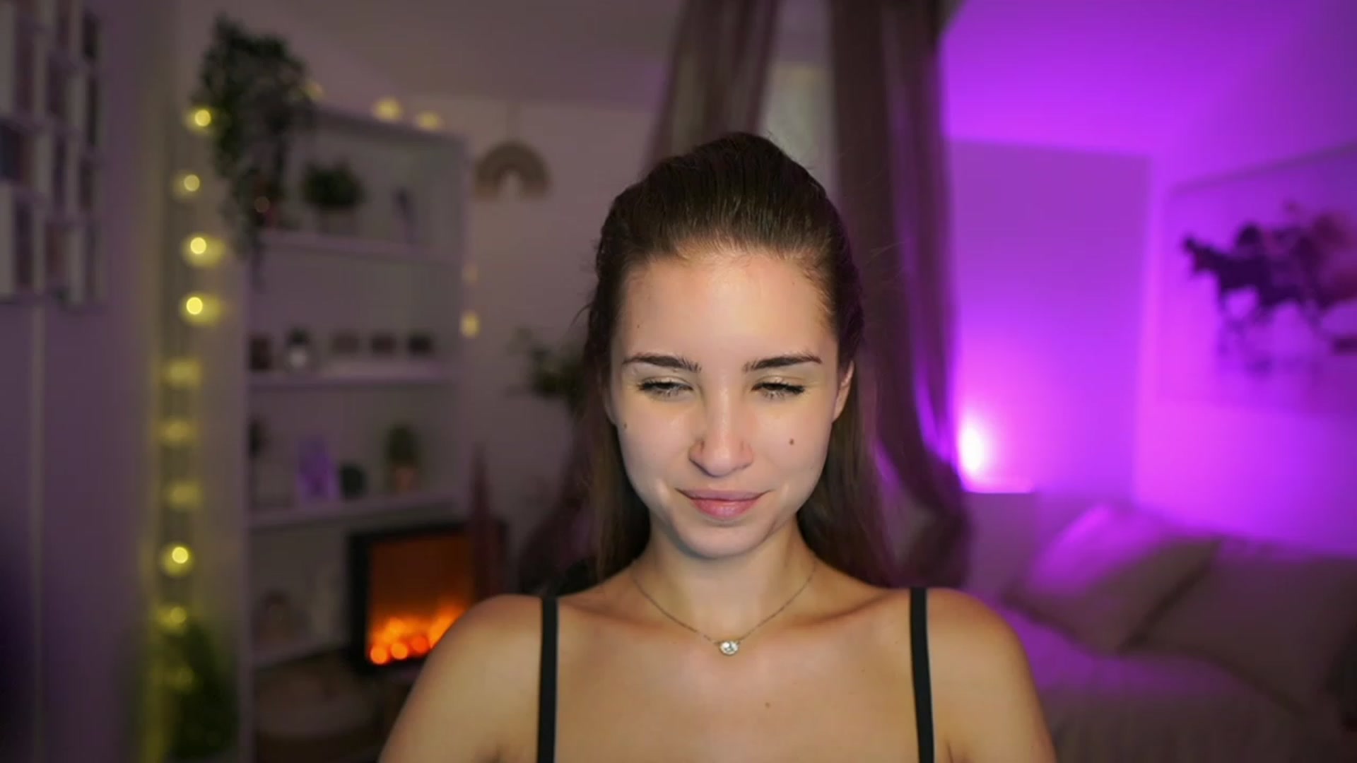 Gallery image thumbnail from Shy_jane's myfreecams stream on, 11/28/2023, 13:58 image 8 of 20