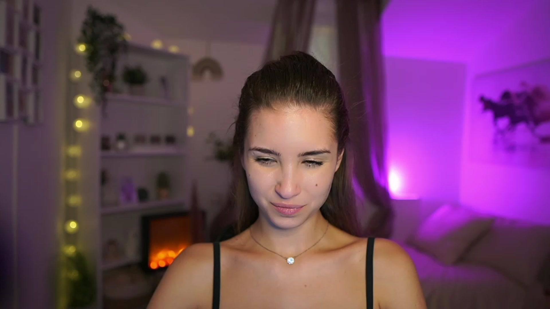 Gallery image thumbnail from Shy_jane's myfreecams stream on, 11/28/2023, 13:58 image 12 of 20