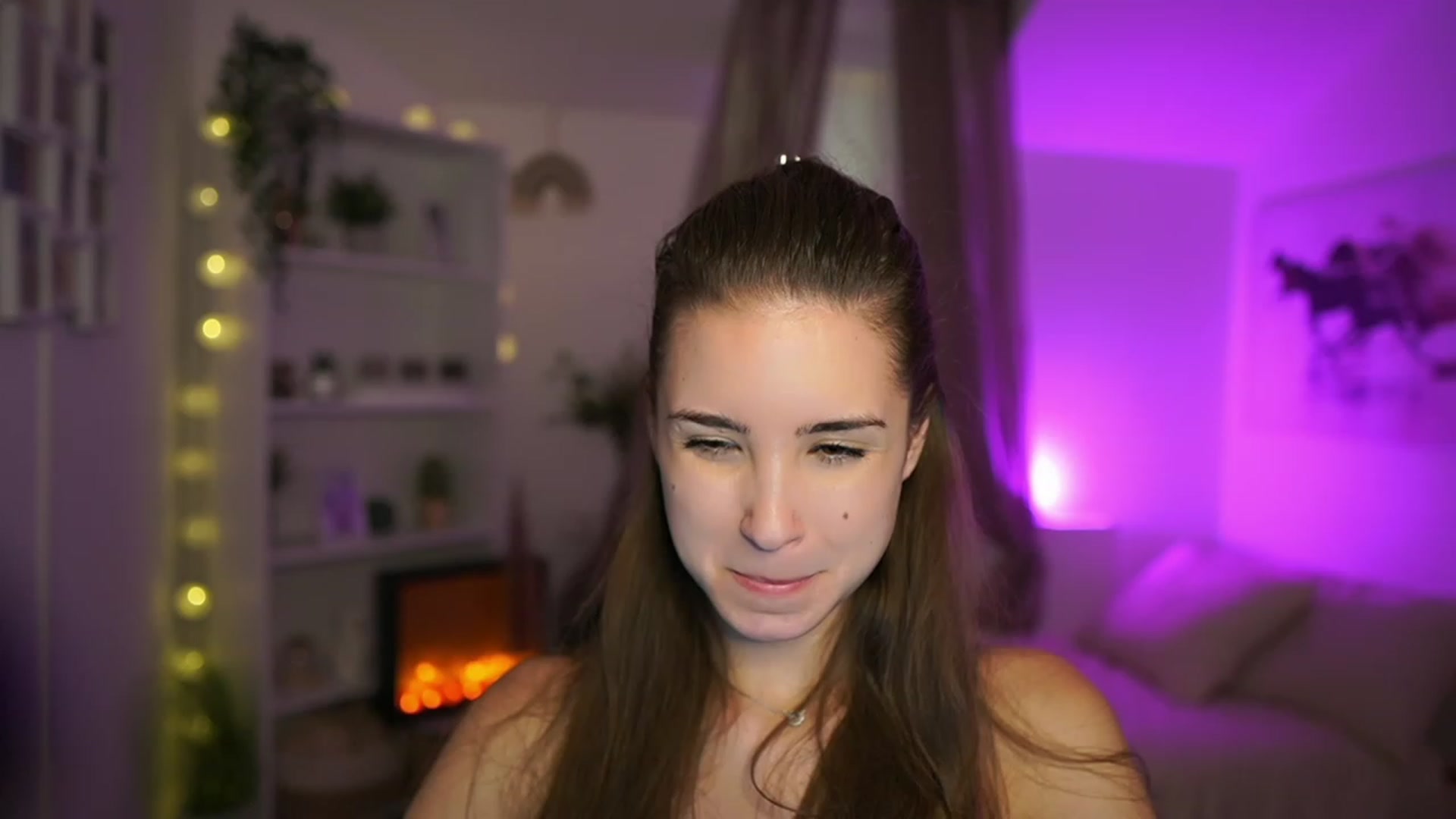 Gallery image thumbnail from Shy_jane's myfreecams stream on, 11/28/2023, 15:29 image 2 of 20
