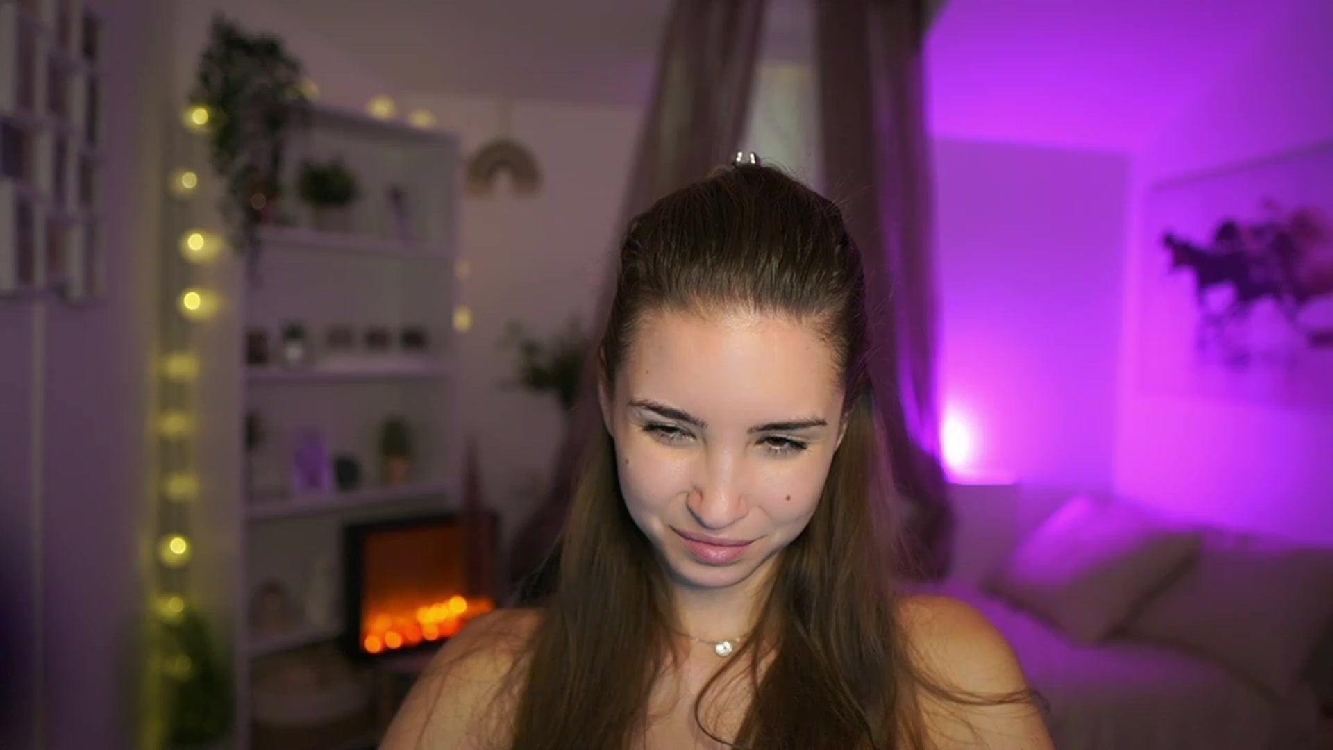 Gallery image thumbnail from Shy_jane's myfreecams stream on, 11/28/2023, 15:29 image 8 of 20