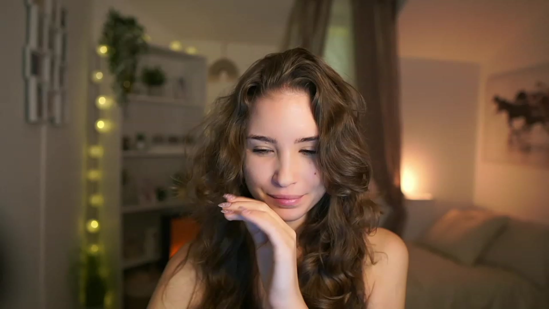 Gallery image thumbnail from Shy_jane's myfreecams stream on, 11/30/2023, 11:34 image 1 of 20