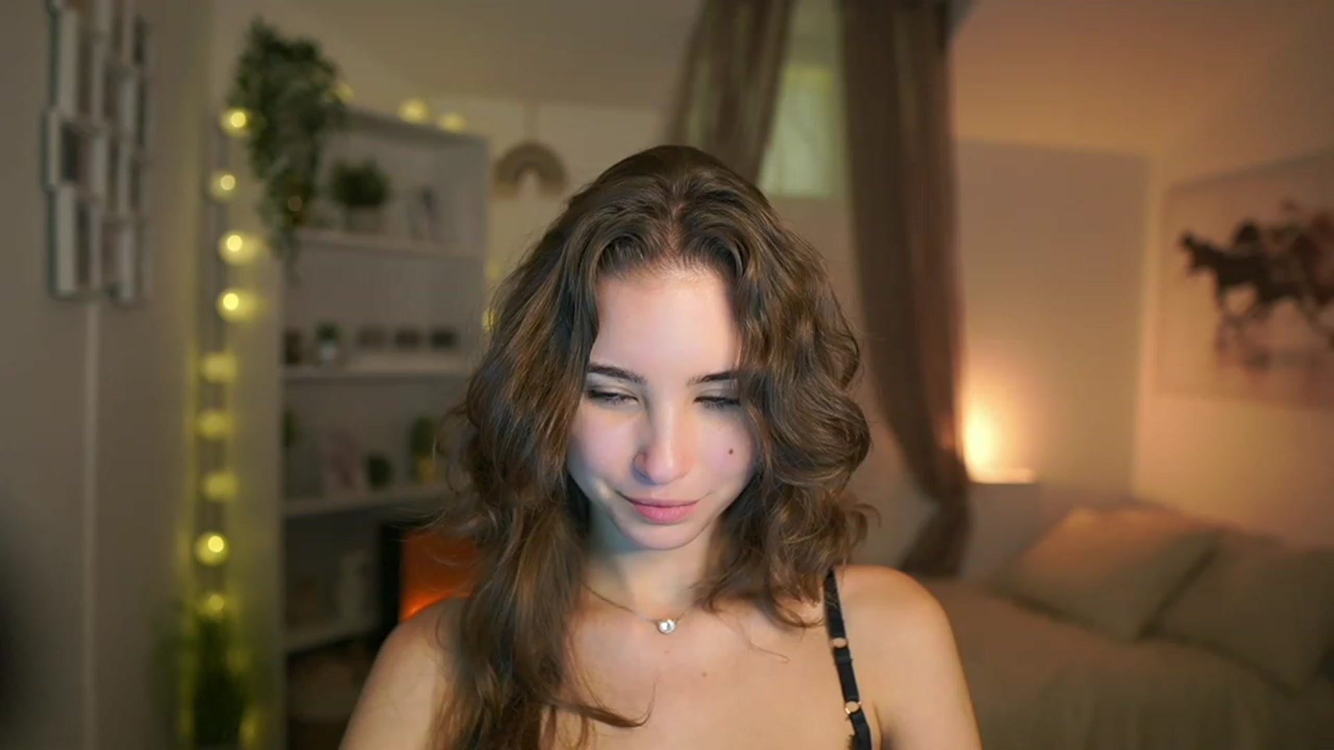 Gallery image thumbnail from Shy_jane's myfreecams stream on, 11/30/2023, 15:53 image 16 of 20