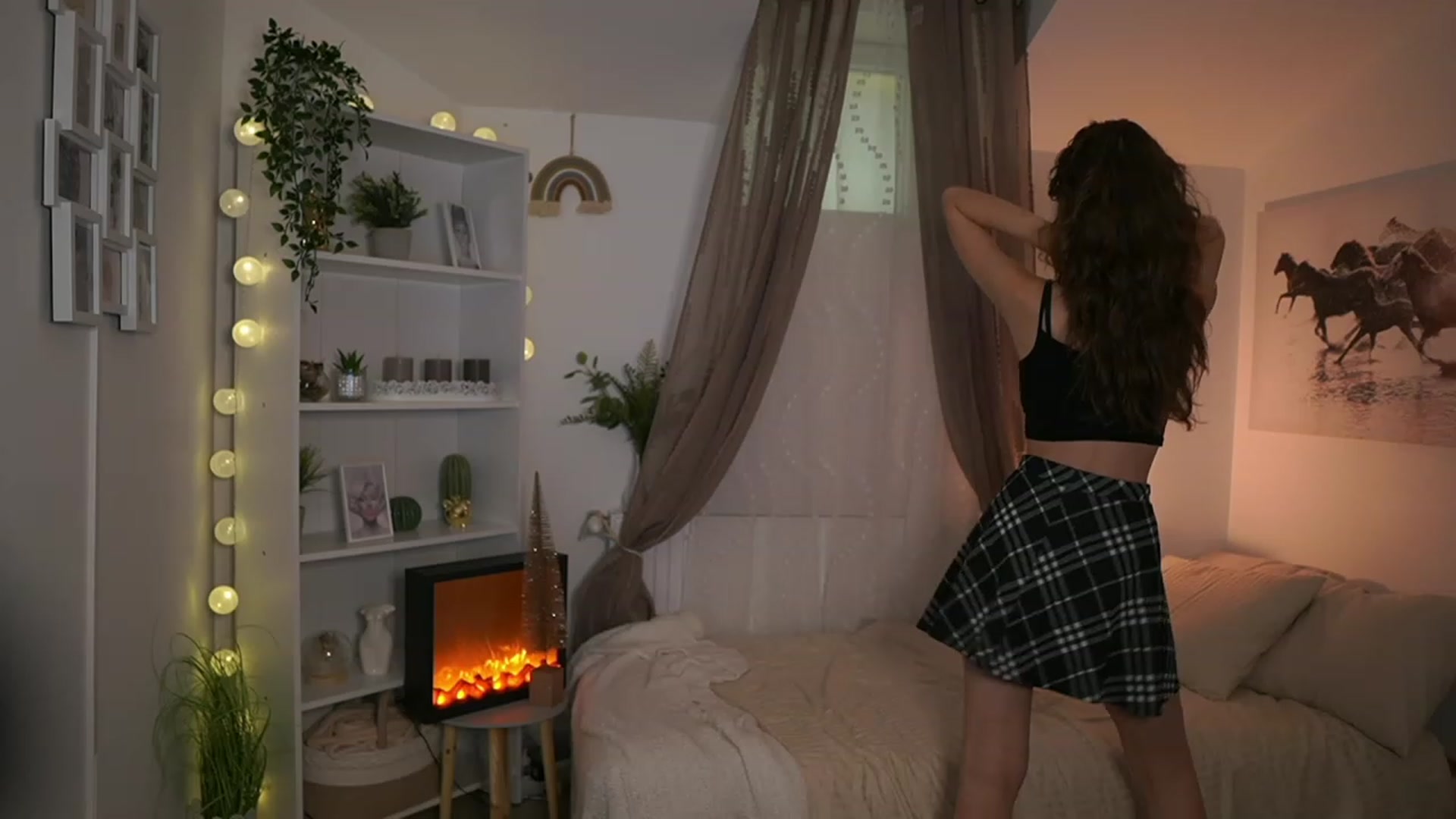 Gallery image thumbnail from Shy_jane's myfreecams stream on, 11/30/2023, 17:00 image 8 of 20