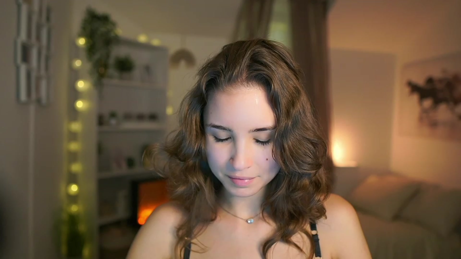 Gallery image thumbnail from Shy_jane's myfreecams stream on, 11/30/2023, 18:36 image 12 of 20