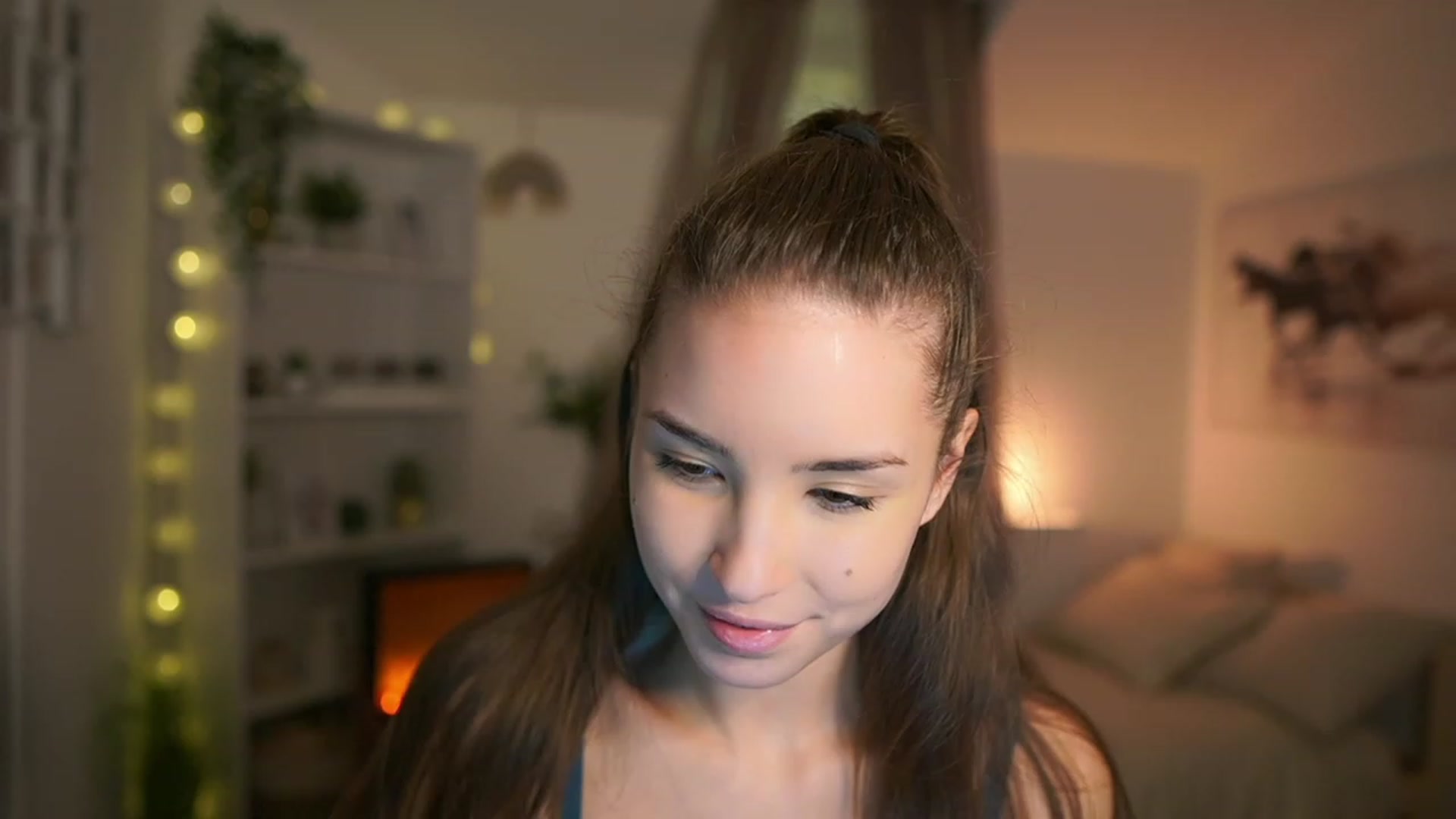 Gallery image thumbnail from Shy_jane's myfreecams stream on, 12/06/2023, 12:43 image 9 of 20