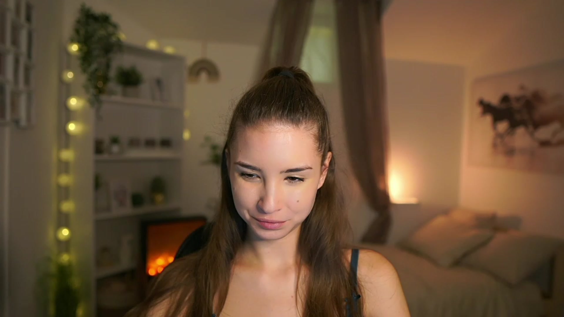 Gallery image thumbnail from Shy_jane's myfreecams stream on, 12/06/2023, 12:43 image 15 of 20