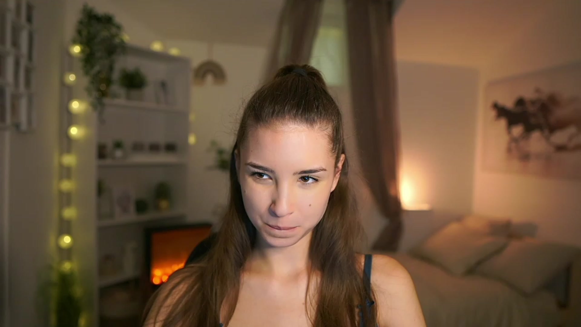 Gallery image thumbnail from Shy_jane's myfreecams stream on, 12/06/2023, 12:43 image 20 of 20