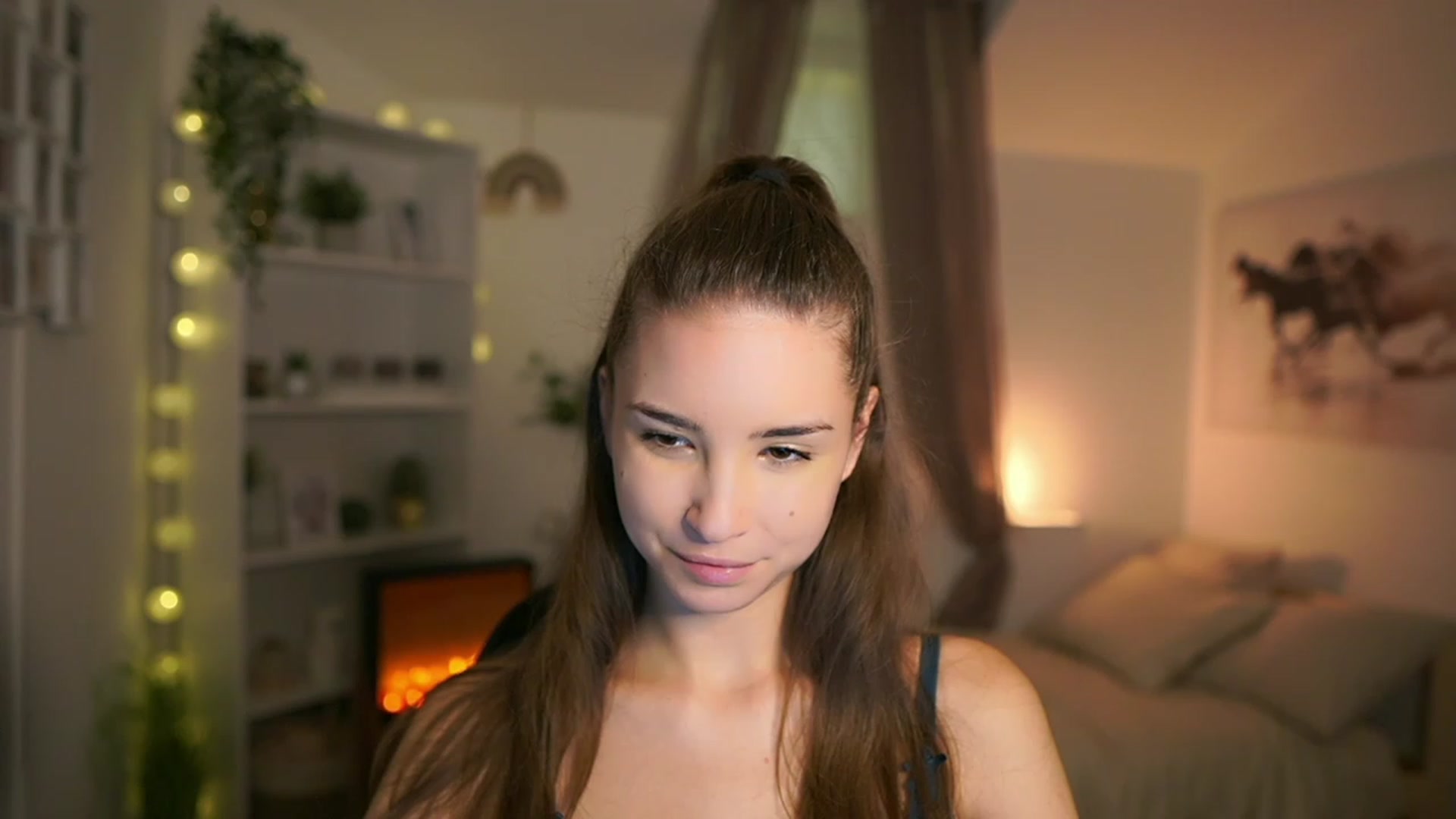 Gallery image thumbnail from Shy_jane's myfreecams stream on, 12/06/2023, 12:43 image 17 of 20