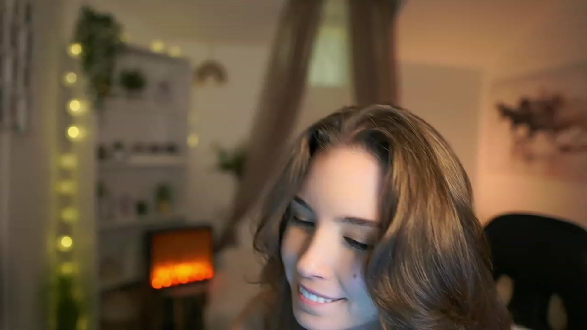 Gallery image thumbnail from Shy_jane's myfreecams stream on, 12/08/2023, 13:33 image 16 of 20