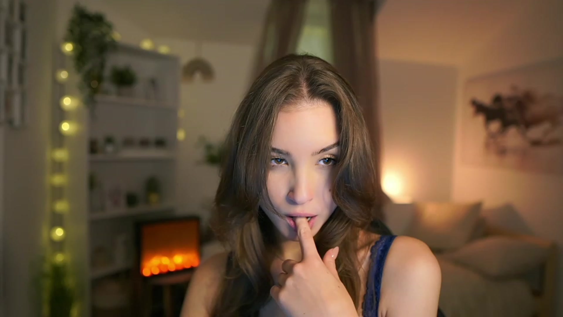 Gallery image thumbnail from Shy_jane's myfreecams stream on, 12/08/2023, 16:17 image 5 of 20