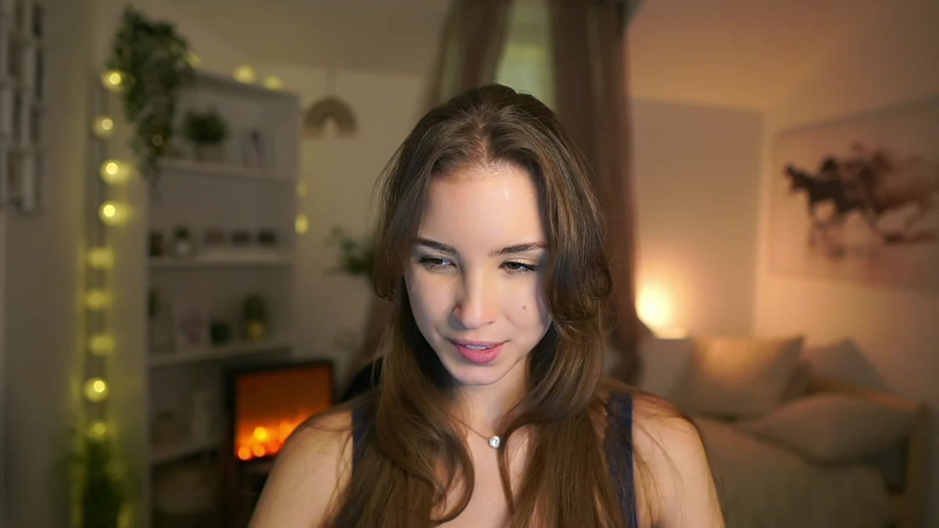 Gallery image thumbnail from Shy_jane's myfreecams stream on, 12/08/2023, 17:30 image 9 of 20