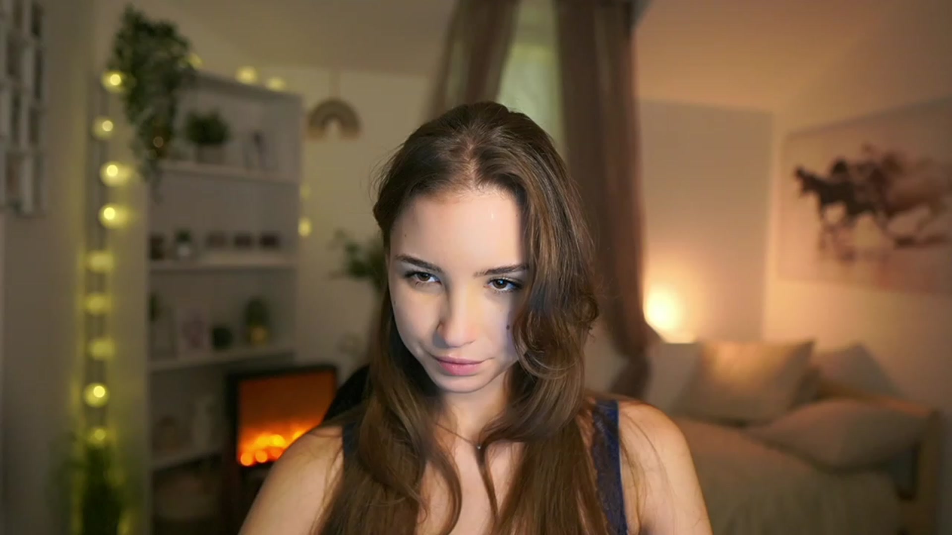 Gallery image thumbnail from Shy_jane's myfreecams stream on, 12/08/2023, 17:30 image 12 of 20