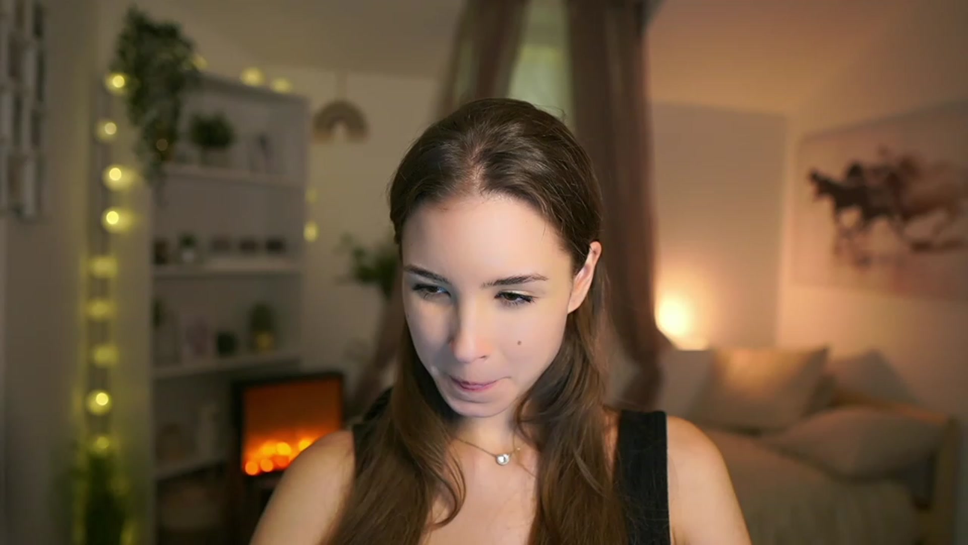 Gallery image thumbnail from Shy_jane's myfreecams stream on, 12/08/2023, 18:28 image 1 of 20