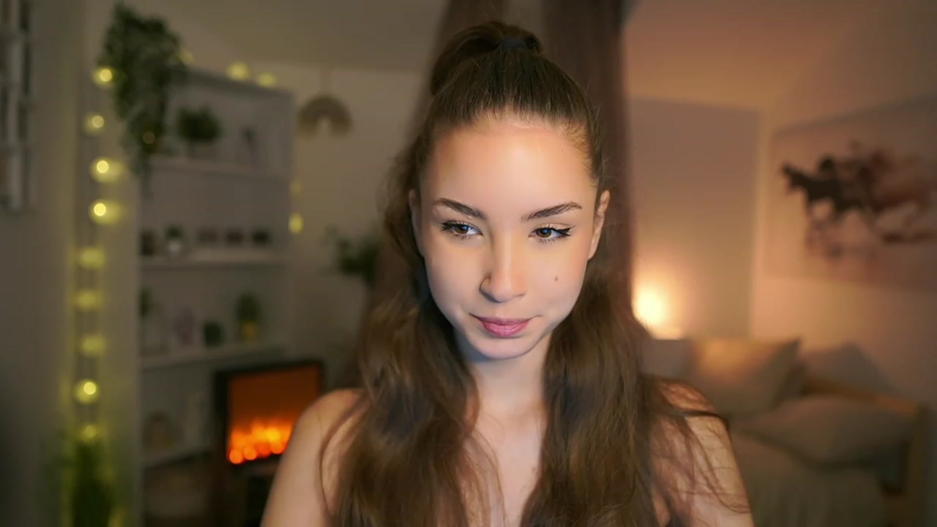 Gallery image thumbnail from Shy_jane's myfreecams stream on, 12/17/2023, 10:24 image 2 of 20
