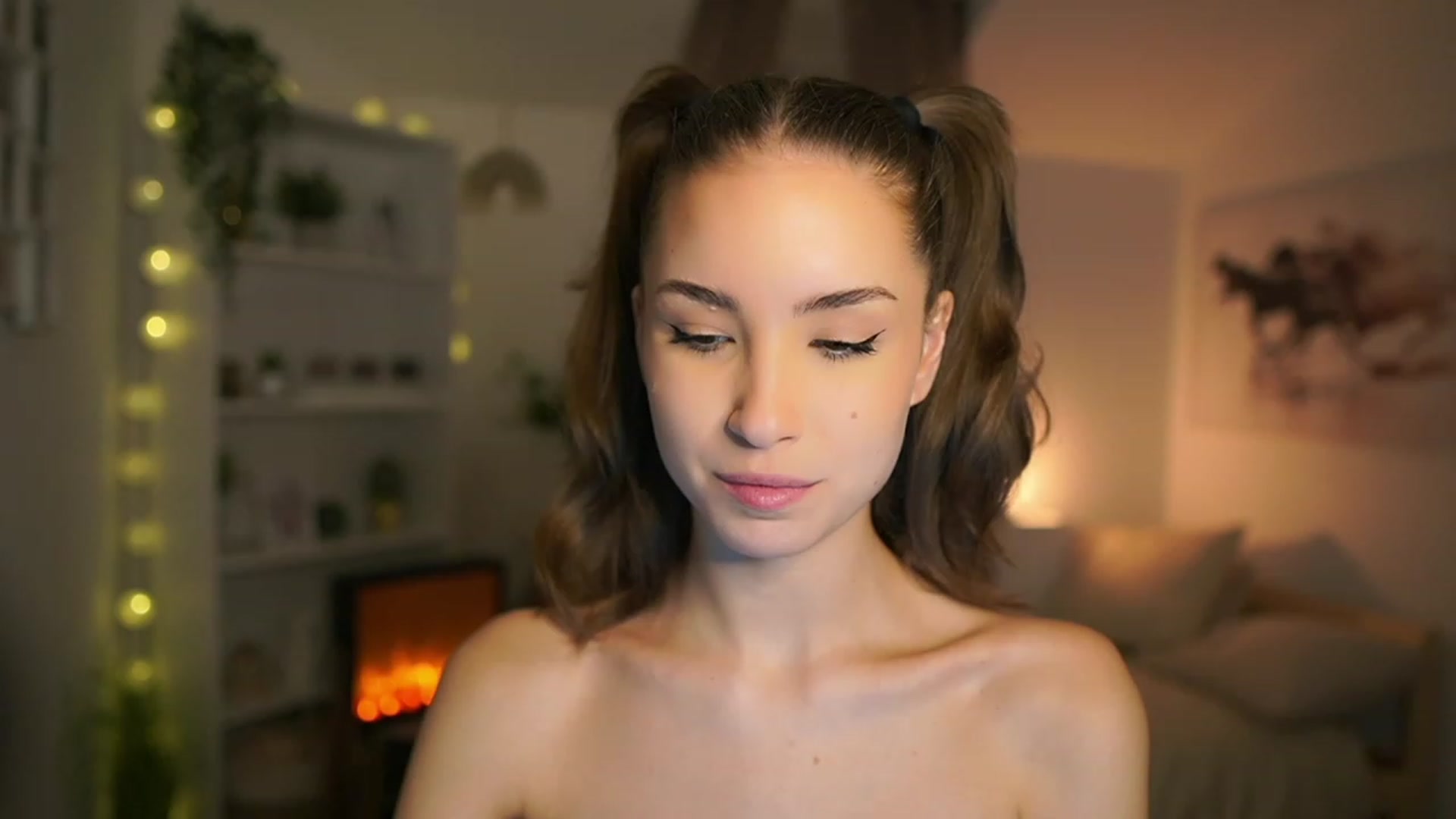 Gallery image thumbnail from Shy_jane's myfreecams stream on, 12/17/2023, 10:24 image 17 of 20