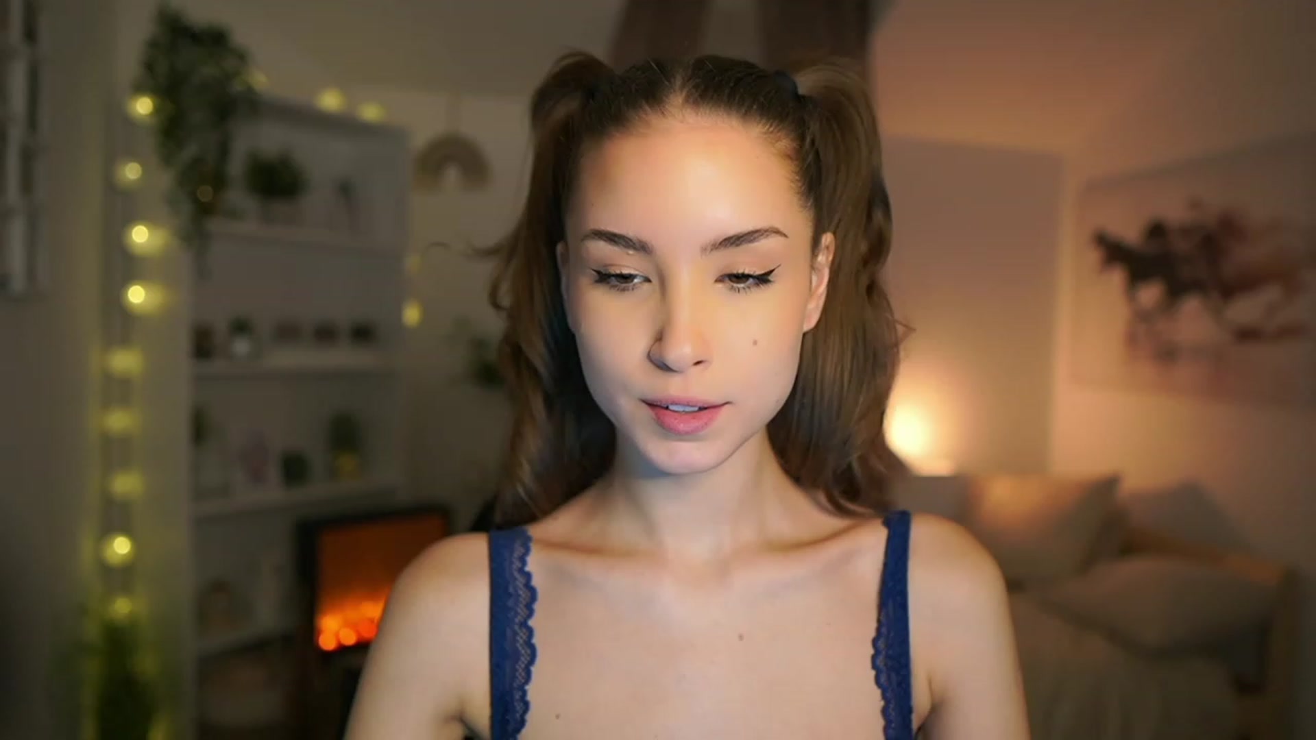 Gallery image thumbnail from Shy_jane's myfreecams stream on, 12/17/2023, 11:15 image 15 of 20
