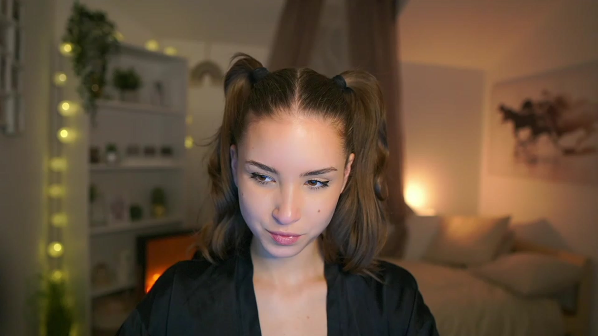Gallery image thumbnail from Shy_jane's myfreecams stream on, 12/17/2023, 16:11 image 5 of 20