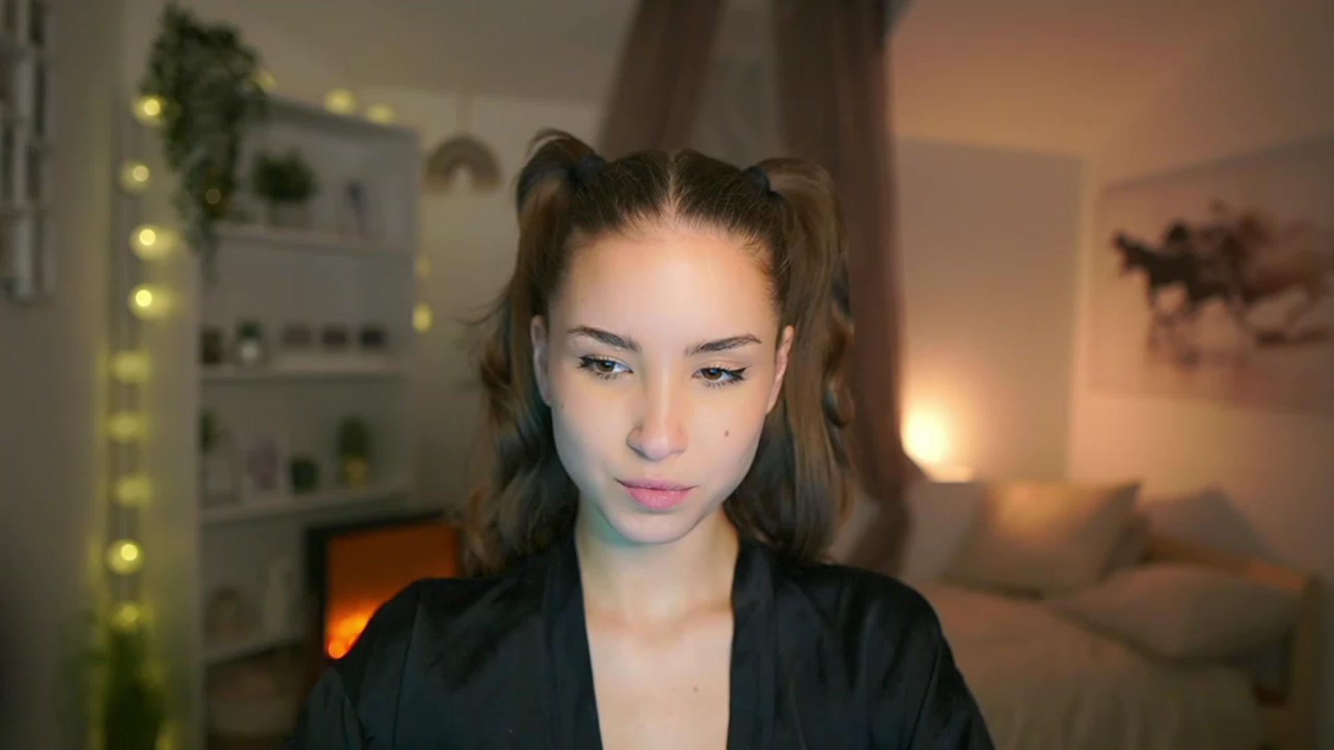 Gallery image thumbnail from Shy_jane's myfreecams stream on, 12/17/2023, 16:11 image 4 of 20