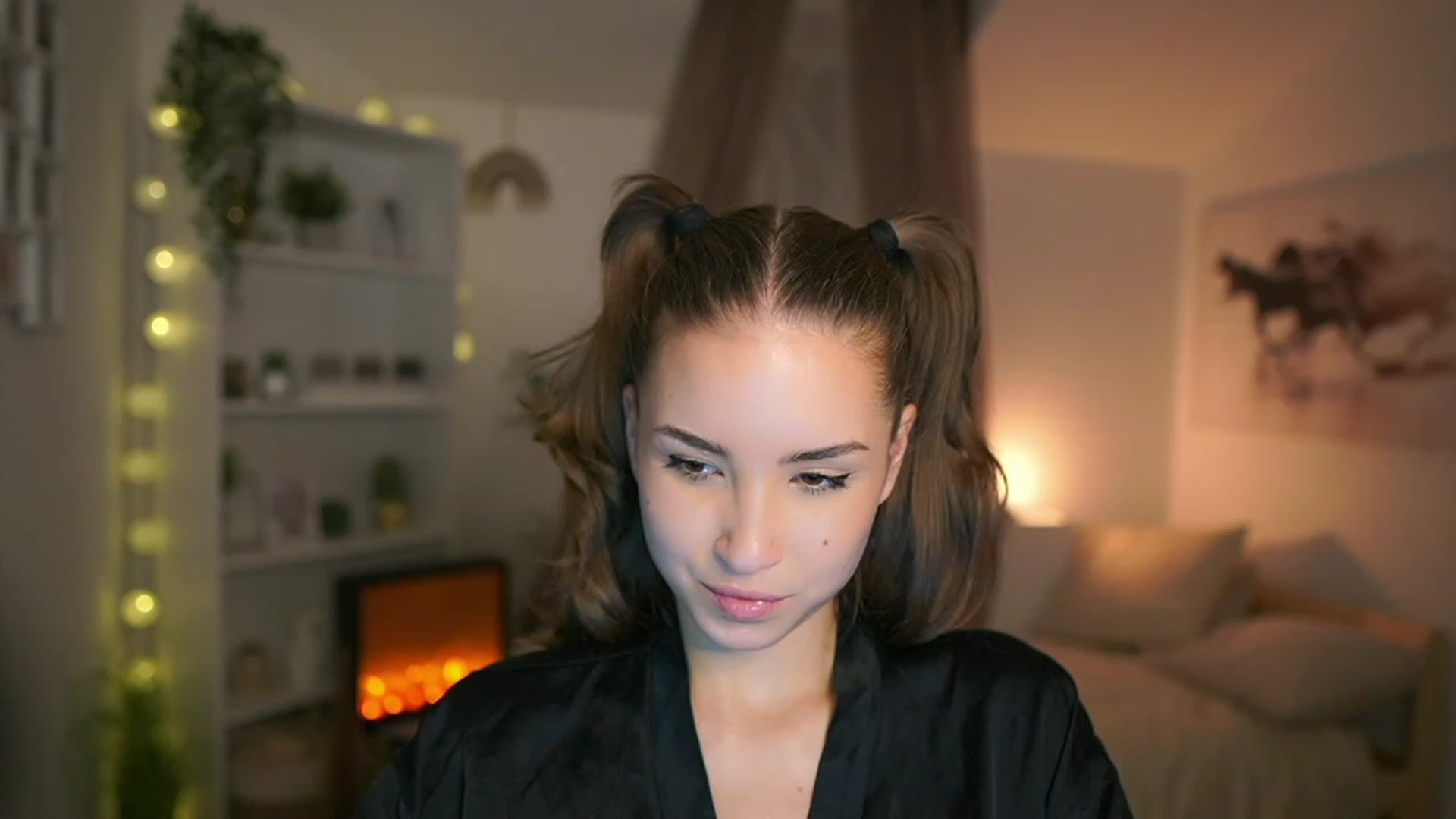 Gallery image thumbnail from Shy_jane's myfreecams stream on, 12/17/2023, 18:14 image 8 of 20