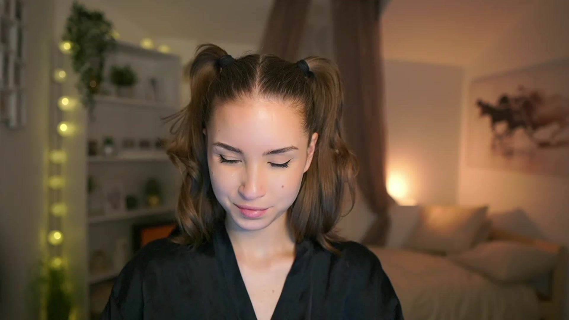 Gallery image thumbnail from Shy_jane's myfreecams stream on, 12/17/2023, 18:14 image 1 of 20