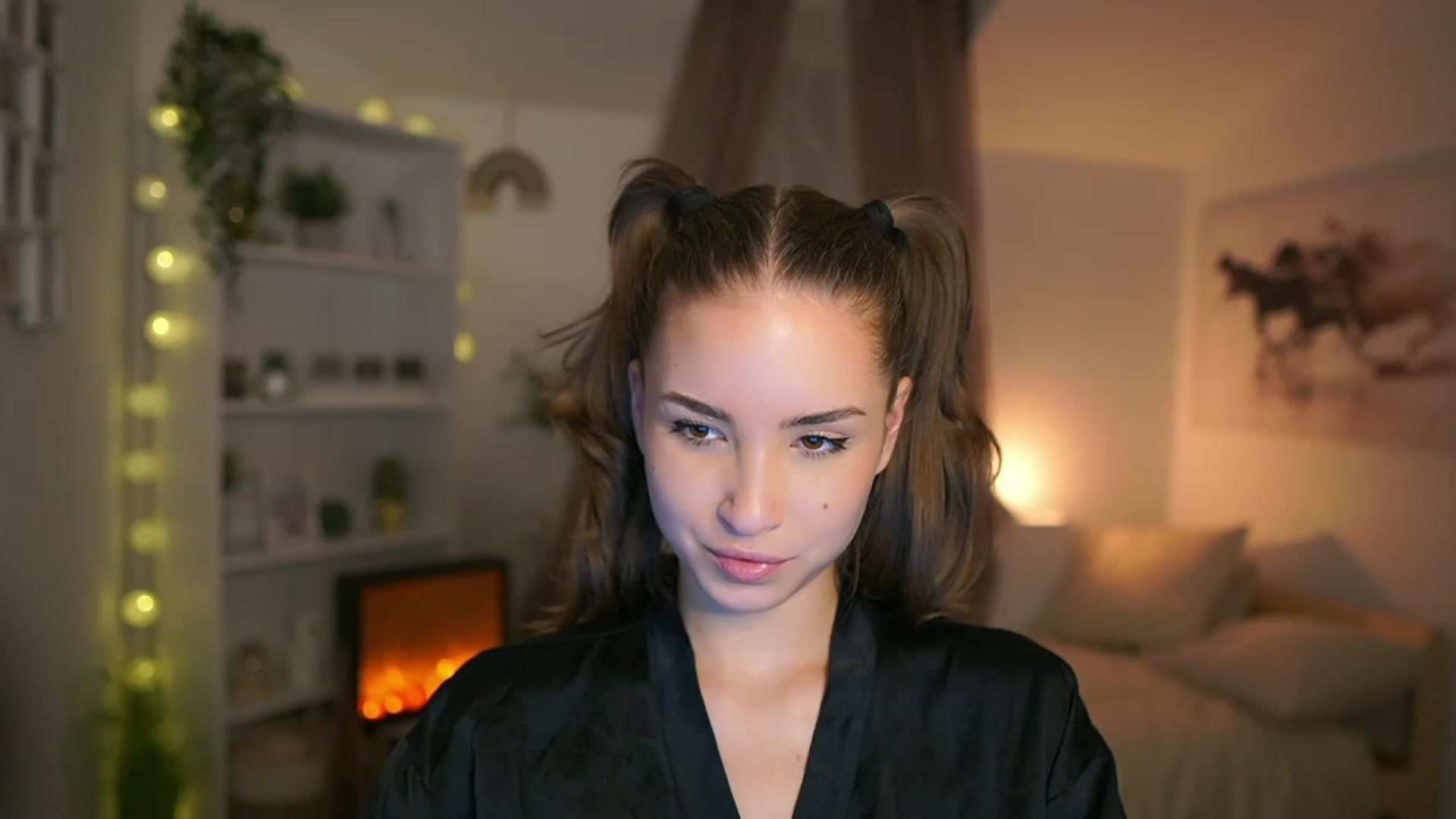 Gallery image thumbnail from Shy_jane's myfreecams stream on, 12/17/2023, 18:14 image 9 of 20
