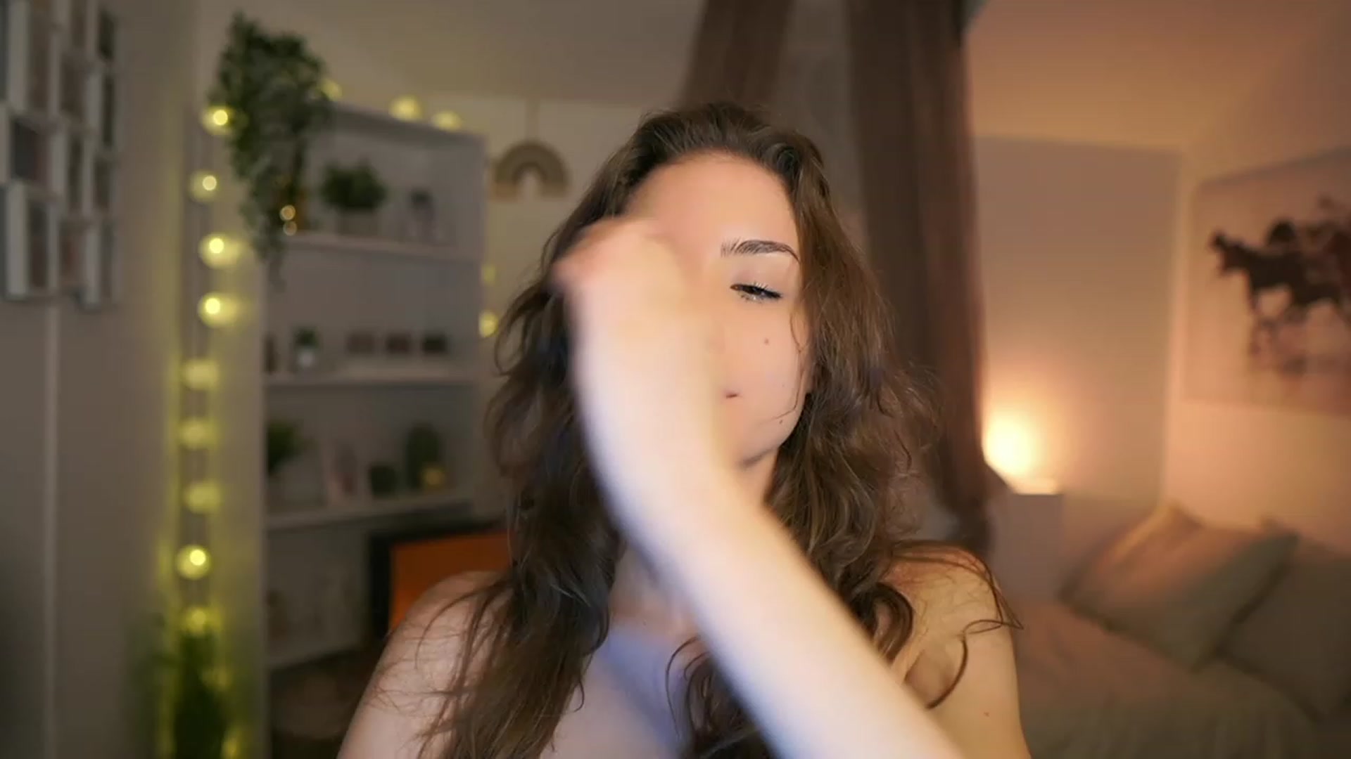 Gallery image thumbnail from Shy_jane's myfreecams stream on, 12/21/2023, 10:24 image 18 of 20