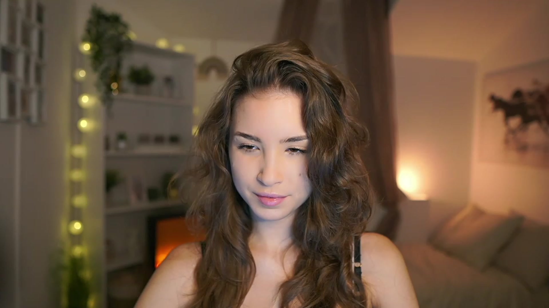 Gallery image thumbnail from Shy_jane's myfreecams stream on, 12/21/2023, 10:24 image 1 of 20