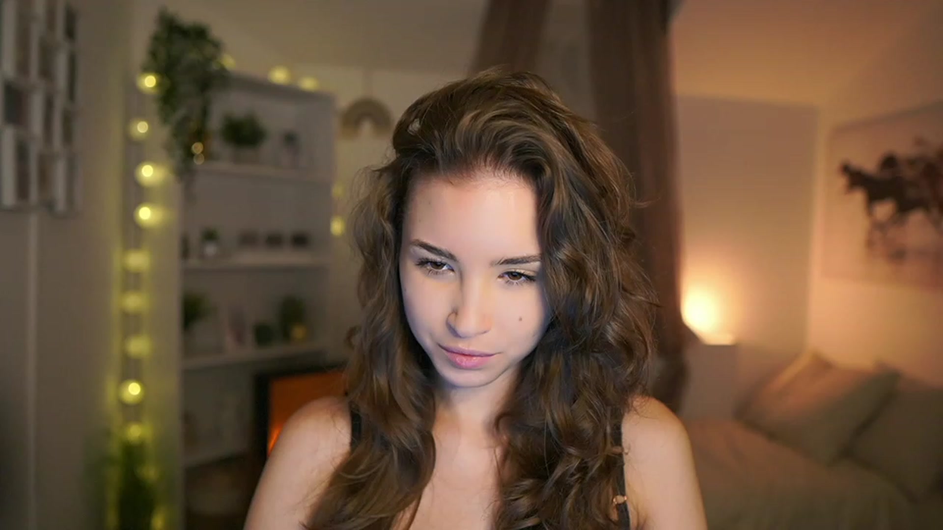 Gallery image thumbnail from Shy_jane's myfreecams stream on, 12/21/2023, 12:07 image 4 of 20