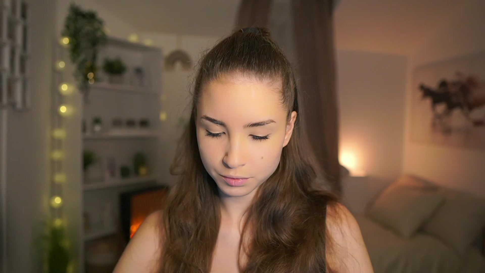 Gallery image thumbnail from Shy_jane's myfreecams stream on, 12/22/2023, 10:35 image 4 of 20