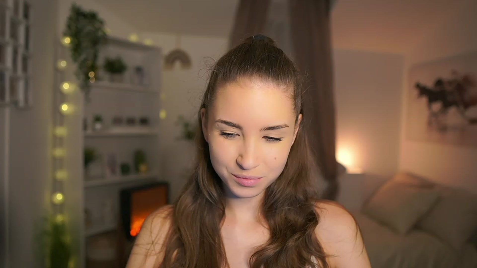 Gallery image thumbnail from Shy_jane's myfreecams stream on, 12/22/2023, 12:50 image 12 of 20
